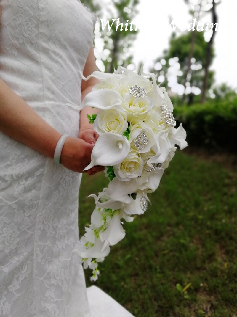 Neue Wasserfall Elfenbein Kaskadierende Blumen Calla Brautsträuße Künstliche Perlen Kristall Hochzeitssträuße Bouquet De Mariage Rose
