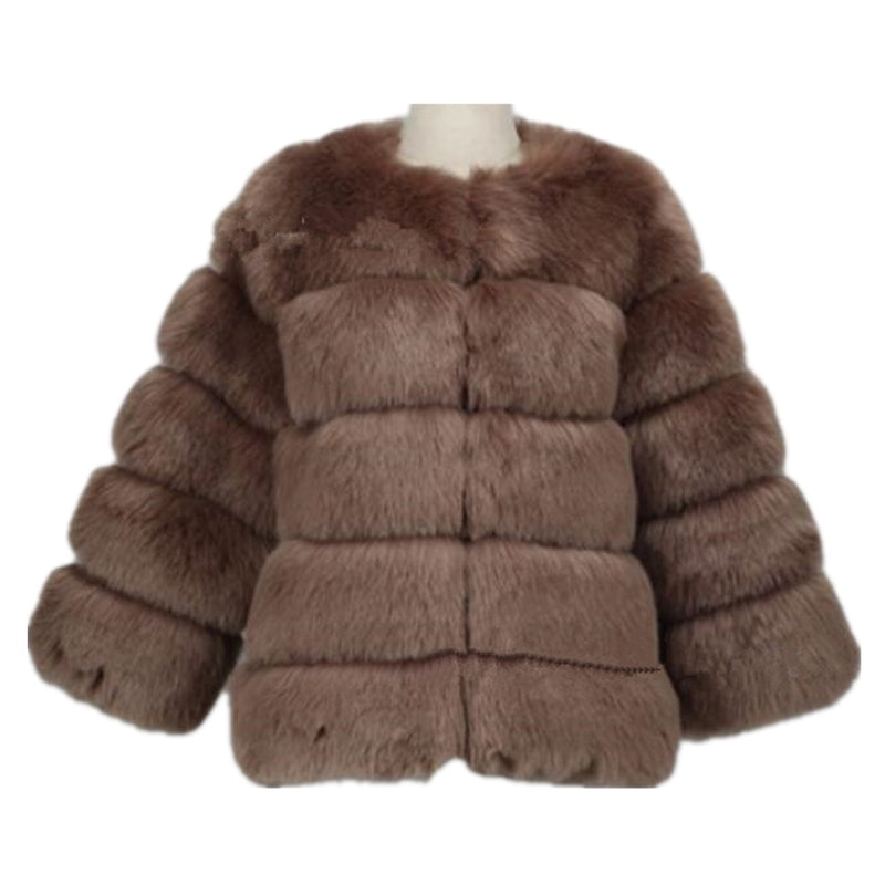 Lisa Colly New High Imitation Long Sleeves Short Fox Fur Coat Jacket Warm Winter Coat Outwear Faux Fur Coat Overcoat Furs Coat