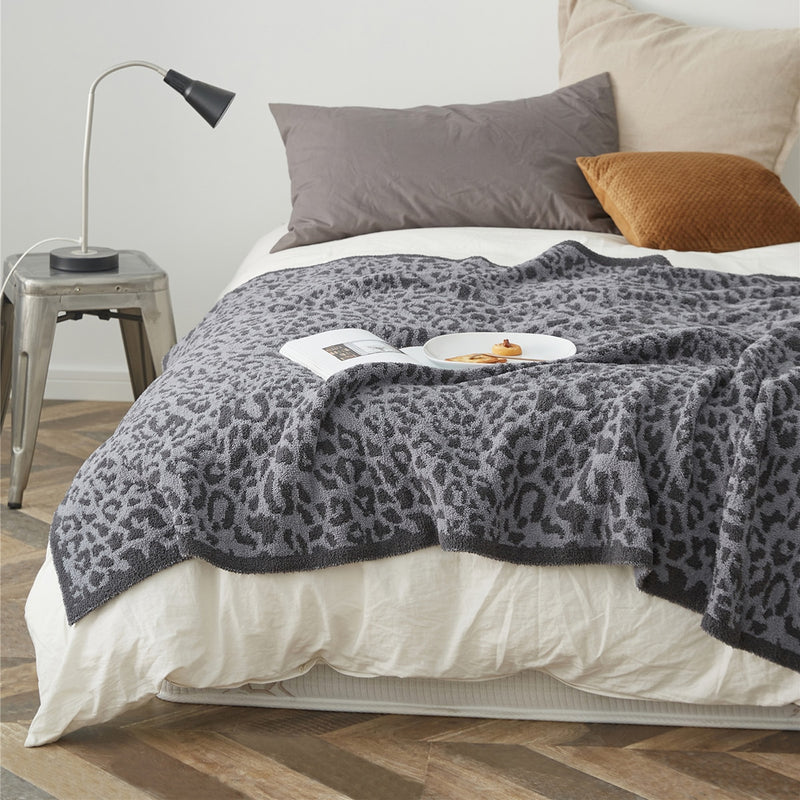 REGINA Delicate Knitted Leopard Print Blankets Winter Warm Faux Fur Microfiber Stich Plaid Bedspread Fluffy Adult Blanket Throw