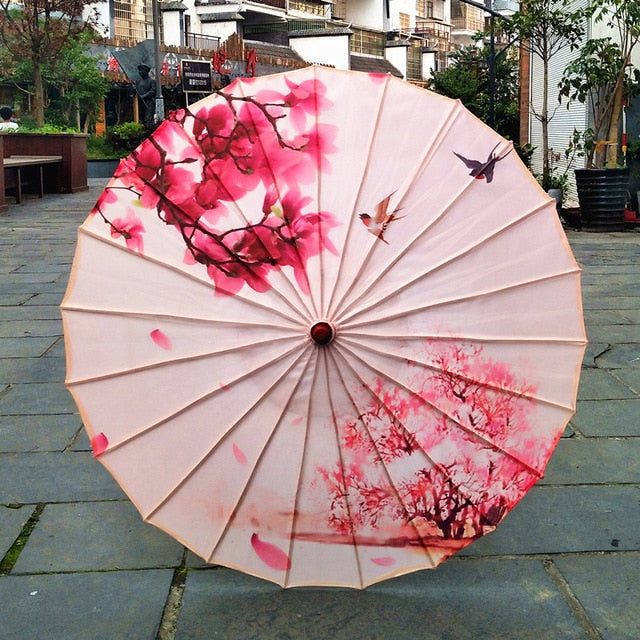 Seiden-Regenschirm für Damen, japanische Kirschblüten, Seide, alter Tanzregenschirm, dekorativer Regenschirm, chinesischer Stil, Ölpapier-Regenschirm