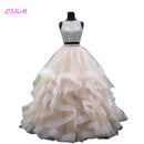 Cristales de lujo Dos piezas Vestido de fiesta Vestidos de quinceañera O-cuello Con cuentas Espalda abierta Vestido de desfile Vestido largo de organza con gradas Dulce 16 Vestido