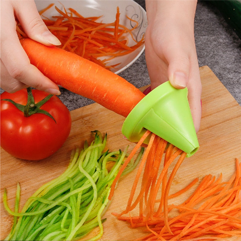 Küchenwerkzeuge Gemüse Obst Multifunktions-Spiralen-Shredder-Schäler Manueller Kartoffel-Karotten-Rettich-Rotations-Shredder-Reibe