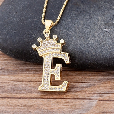 Neue Luxus Kupfer Zirkon AZ Krone Alphabet Anhänger Kette Halskette Punk Hip-Hop Stil Mode Frau Mann Anfangsname Schmuck