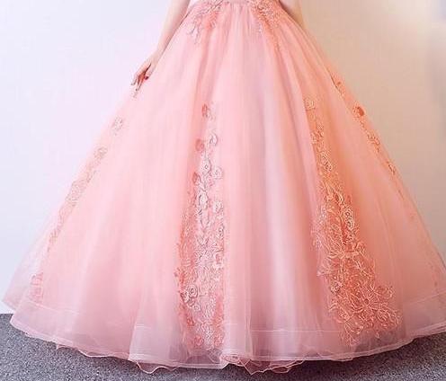 Quinceanera Dress 2020 Party Prom Full Sleeve Sexy V-neck Ball Gown Luxury Lace Vintage Quinceanera Dresses Vestidos Robe De Bal