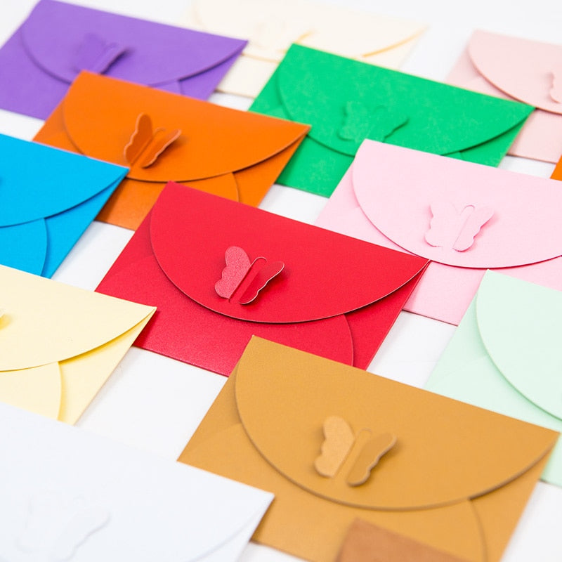 10PCS/LOT 10.5 *7CM Colored Butterfly Buckle Kraft Paper Envelopes Simple Love Retro Buckle Decorative Small Paper Envelope