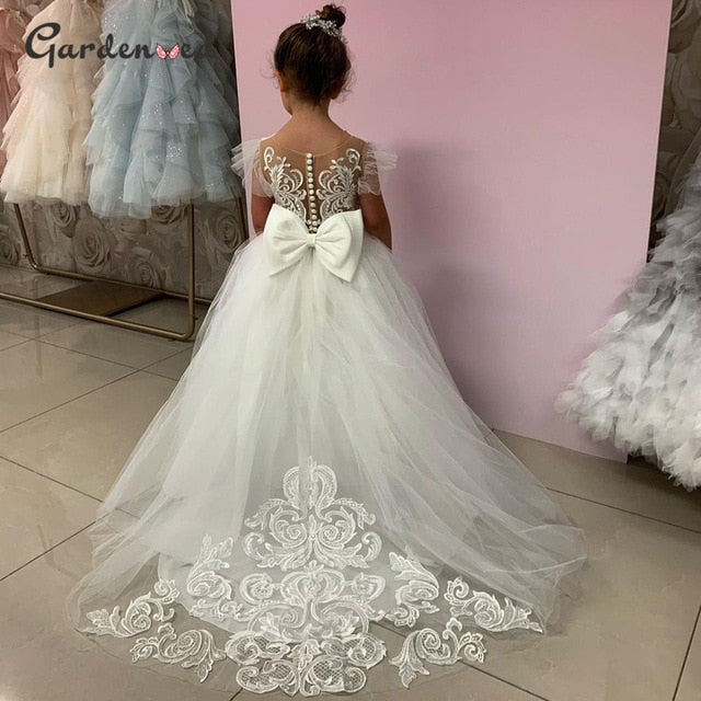 2020 Simple Ball Gown Flower Girl Dress Lace Appliques Baby Girls Party Dresses Cap Sleeves Puffy Back Bow First Communion Dress