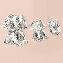 Unregelmäßige Mutter Tochter Macthing Kleider Familie Set Blume Mama Mama Baby Mama und ich Kleidung Mode Frauen Mädchen Baumwollkleid