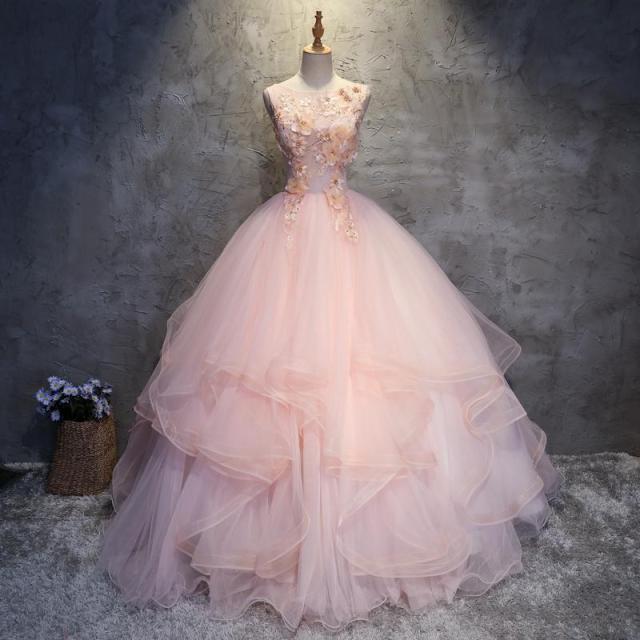 Spitze-Blumen-Quinceanera-Kleid Vestidos 2020 neue ärmellose Partei-Abschlussball-Ballkleid-klassische Quinceanera-Kleider passen Farbe an