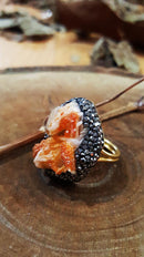 Brazalete de mujer chapado en oro de 22 quilates con piedra de vanadinita y piedra natural Dr Stone WHSR8