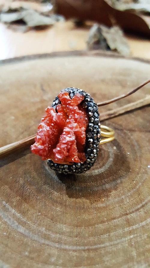 Dr Stone Naturstein Vanadinite Stone 22 Karat vergoldeter Damen Armreif WHSR25