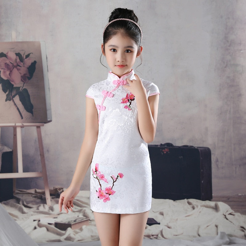 Embroidery Flower Girls Cheongsam Short Sleeve Qipao Chinese Style Stage Show Dress Summer Slim Formal Dress Chinese Dress