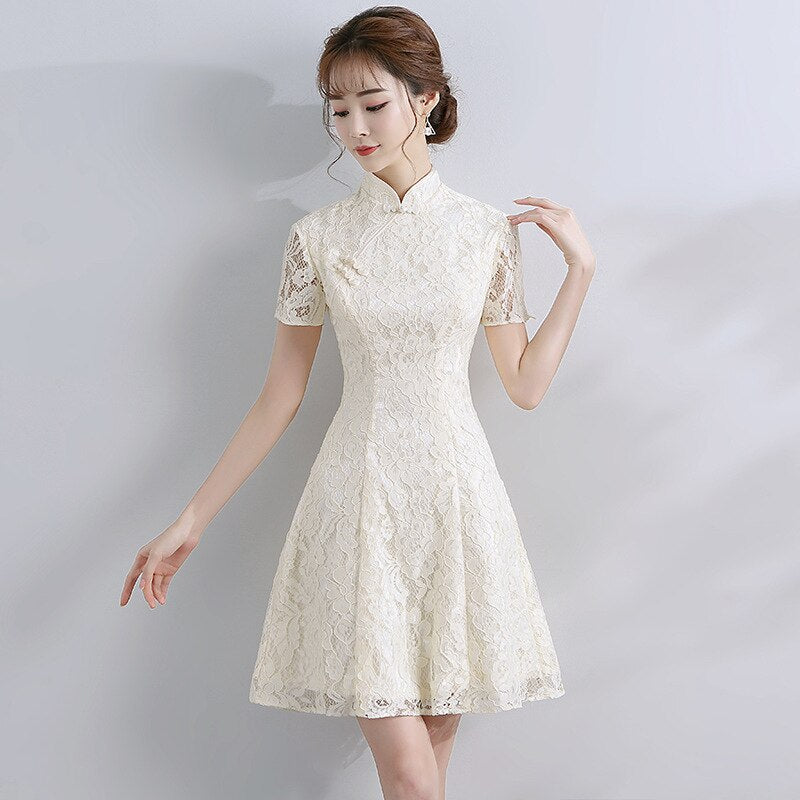 2021 Mode Frauen Retro Temperament Verbesserte Cheongsam Daily Wear Frühling Sommer Champagner Spitze A-Linie Kleid