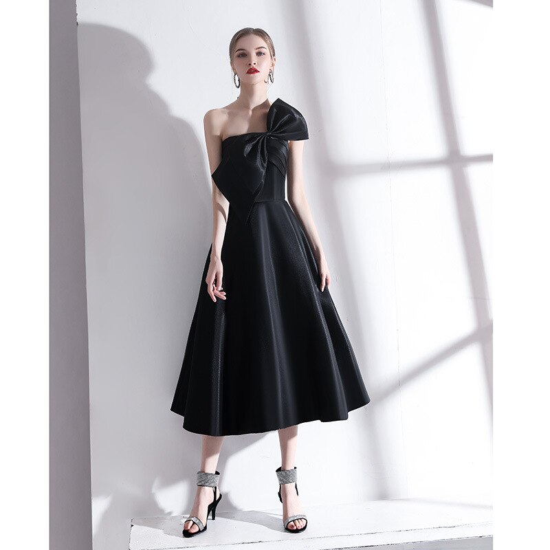 Vestidos plisados ​​sin tirantes elegantes negros para mujer, vestido de banquete Vintage con temperamento negro, vestido de fiesta de noche con adorno de lazo exquisito