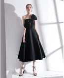 Women Black Elegant Strapless Pleated Dresses Black Temperament Vintage Banquet Gown Exquisite Bow Trim Evening Party Dress