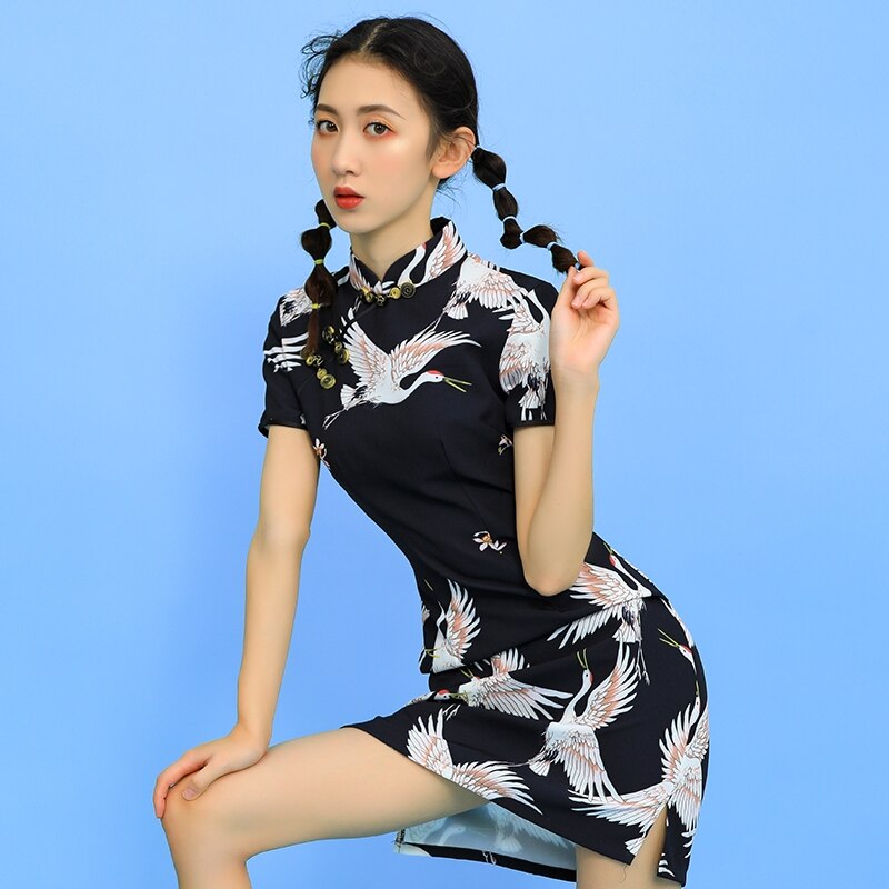 Tägliches Mädchen im neuen Stil Cheongsam Verbesserungskleid im chinesischen Stil schwarz