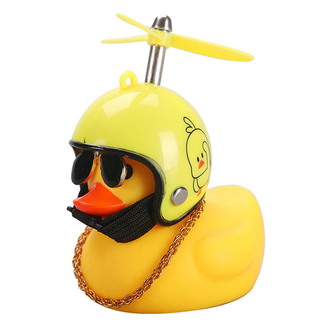 Auto niedliche kleine gelbe Ente mit Helm Propeller windbrechende wellenbrechende Ente Auto-Innendekoration Auto-Ornamente-Dekor