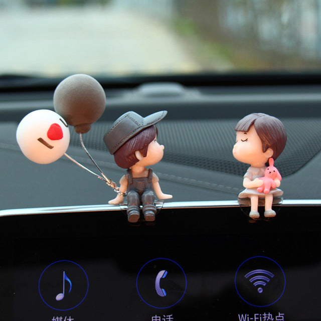 Figuras de acción de parejas de dibujos animados para decoración de coche, figuritas, adorno de globo, accesorios para salpicadero Interior de coche, regalos para niñas