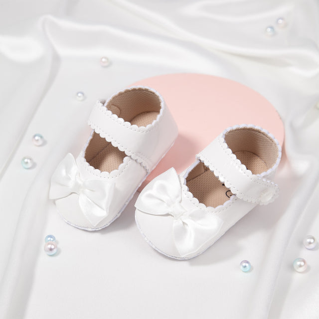 Neugeborene Babyschuhe Baby Jungen Mädchen Schuhe Mädchen Klassische Bowknot Gummisohle Anti-Rutsch PU Kleid Schuhe Erste Wanderer Kleinkind Krippe Schuhe