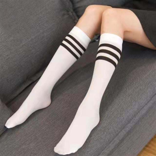 Neue Sexy Medias Schwarz Weiß Gestreifte Lange Socken Frauen Velet Overknee Oberschenkel Hohe Strümpfe Mädchen Anime Lolita Cosplay Kostüme